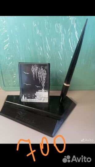 СССР. Часы настольные. Ручки пишущие