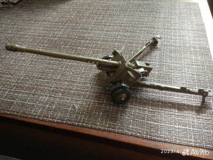 Модели автомобилей и военной техники