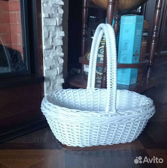 Корзина плетеная