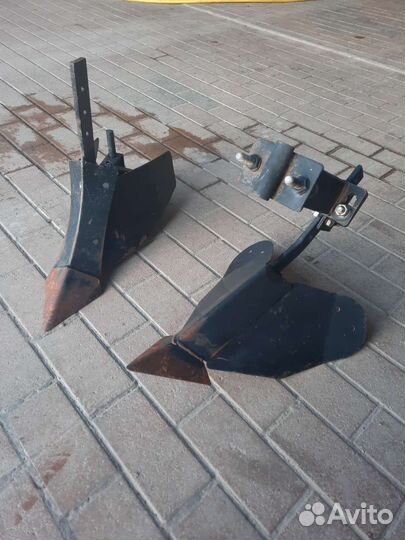 Плуг для мотоблока
