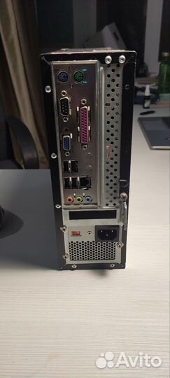Компьютер Intel Atom, 2 ядра, 4 потока