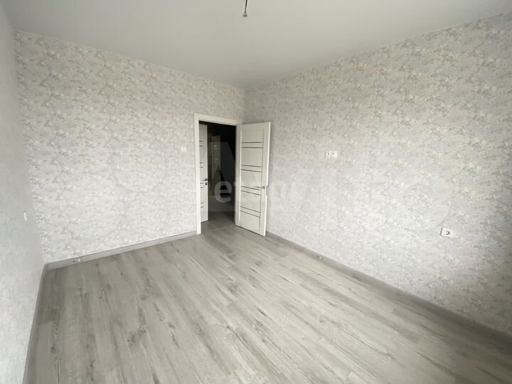 2-к. квартира, 55 м², 5/18 эт.