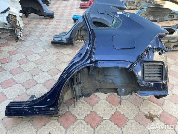 Задняя левая четверть Тойота Рав 4 50 с заходом