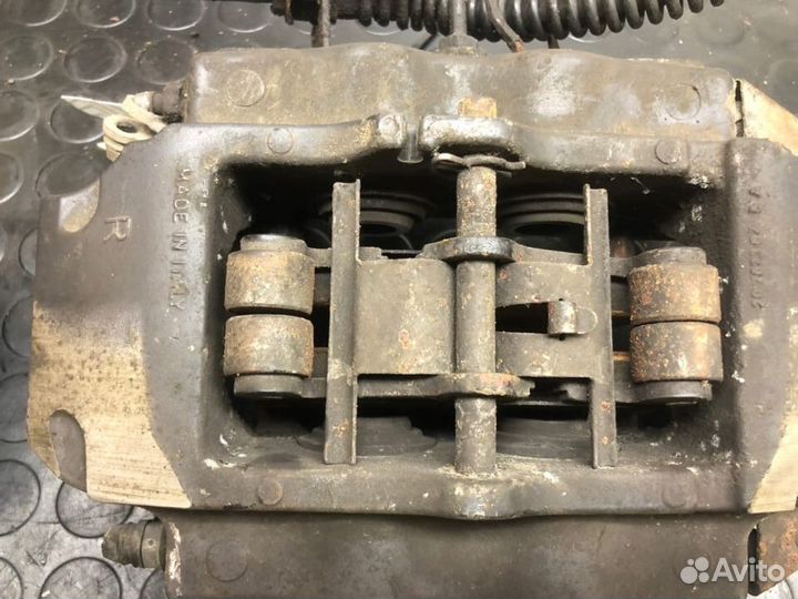 Суппорта задние Volkswagen Touareg 7L6