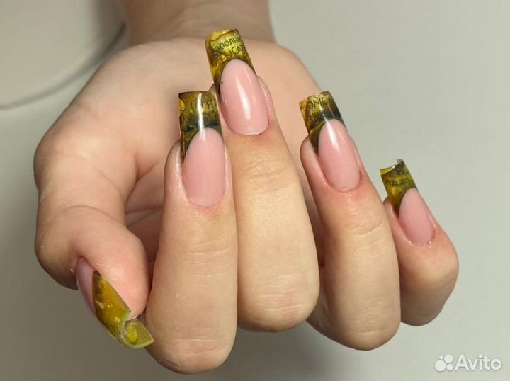 Наращивание ногтей