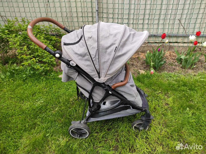 Прогулочная коляска Baby monsters