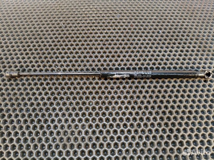 Амортизатор спальника Iveco Stralis