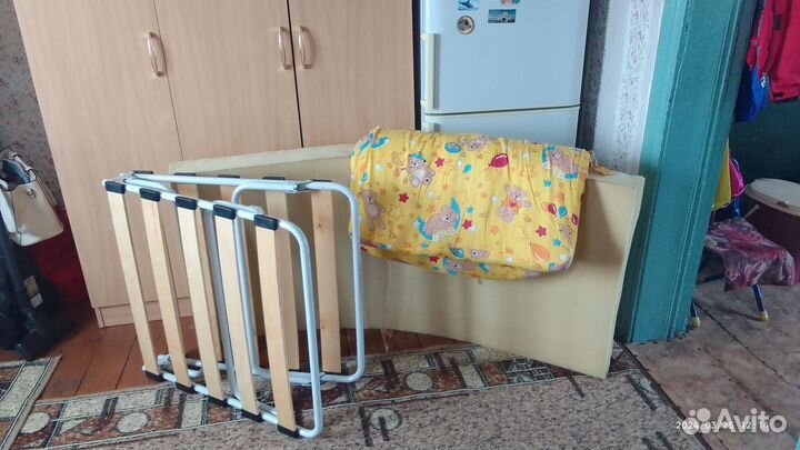 Раскладушка детская с матрасом