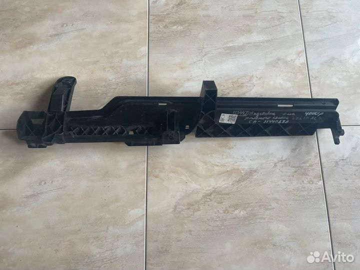 Надставка пола запасного колеса правая Volvo Xc 40