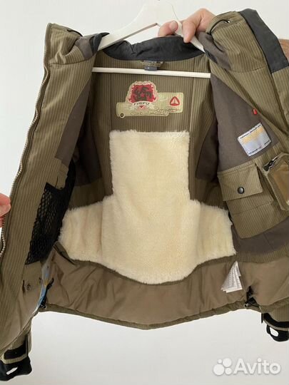 Куртка горнолыжная