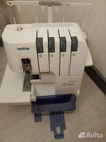 Швейная машина Оверлок brother 3034D