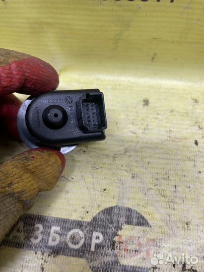 Блок управления зеркалом Nissan Almera G15 K4M