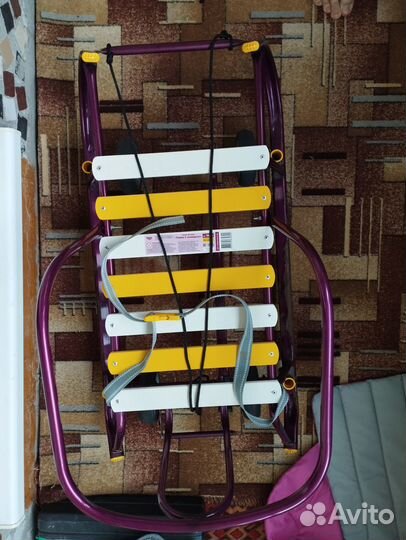 Детские санки с выдвижными колесами,небольшой торг