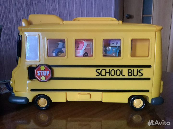 Игрушка автобус Робокар Поли с героями