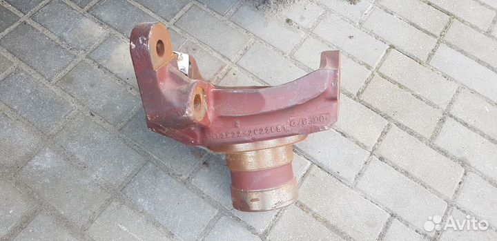 Кулак поворотный левый мтз 2522, 3022, 3522