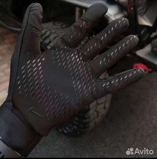 Перчатки nike hyperwarm