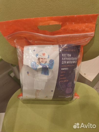 Новогодний костюм снеговика