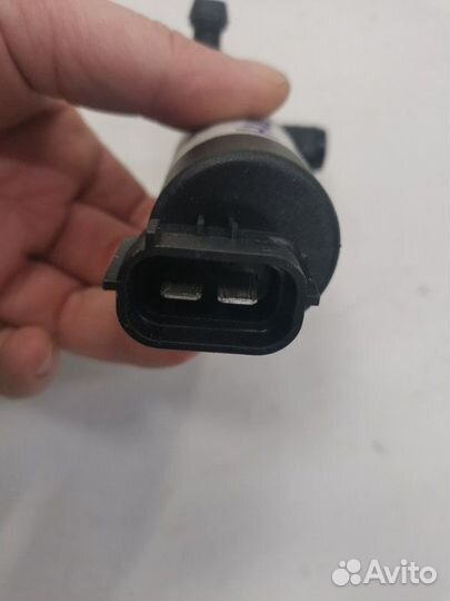 Насос омывателя фар передний Nissan Juke