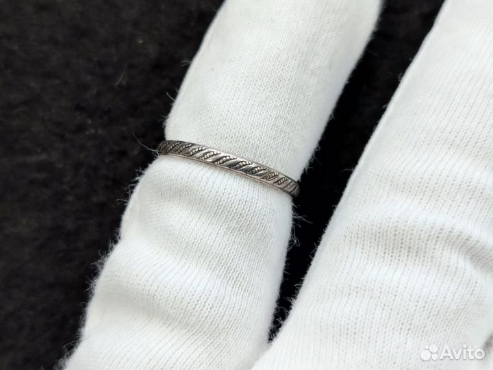 Кольцо серебряное резное размер 17,5 проба звезда