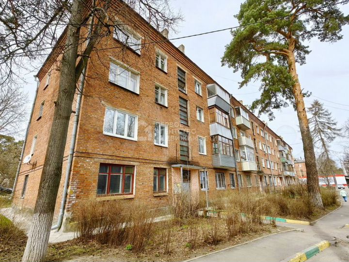 1-к. квартира, 32 м², 1/4 эт.