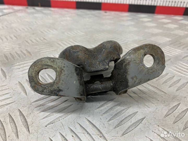 Б/У петля двери задний правый Hyundai Accent LC