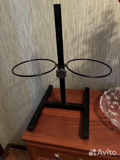 Держатель для собачьих мисок