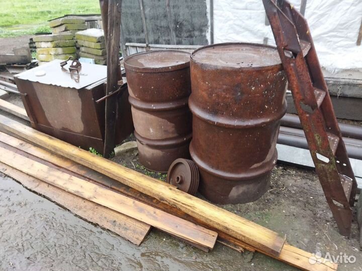 Бочки,клетки,металл