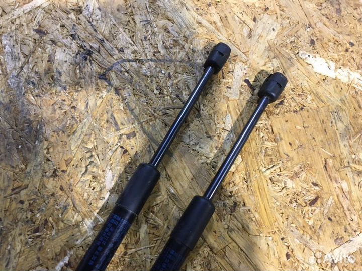 Амортизатор капота Bmw F02