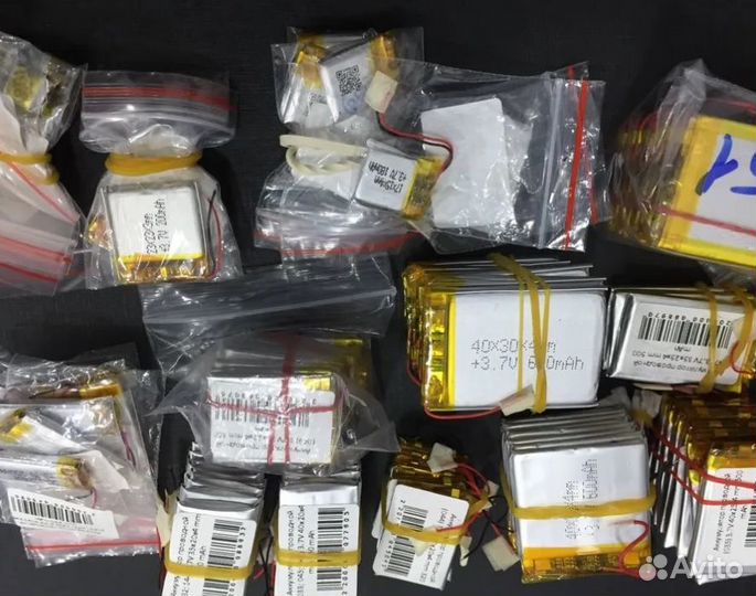 Аккумулятор универсальный (разные размеры)