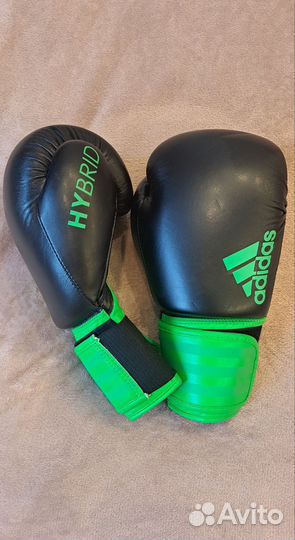 Боксерские перчатки 10 oz adidas