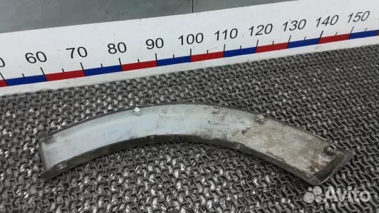 Молдинг крыла заднего правого mitsubishi pajero 4
