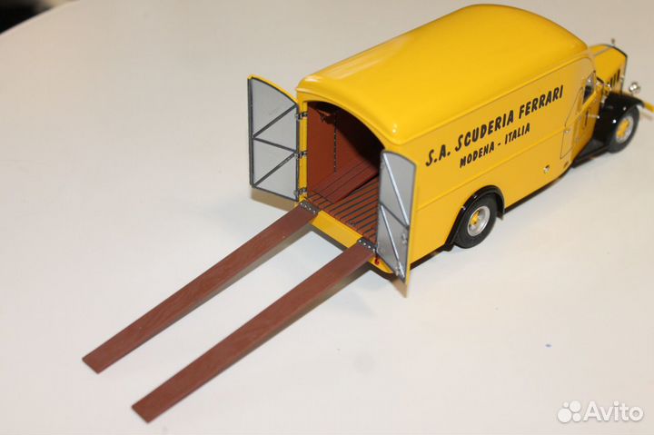 Фургон scuderia ferrari от exoto48