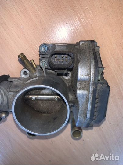 Дроссельная заслонка vw passat b5 1.8