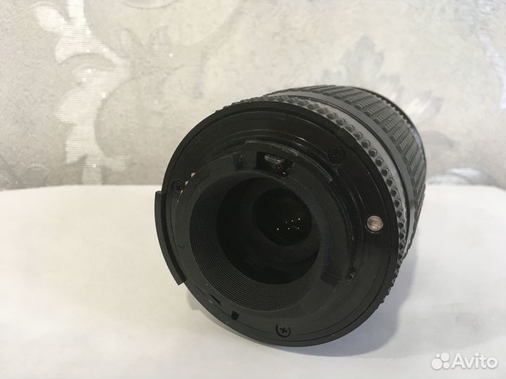 Объектив Nikon AF nikkor 28-80mm 3,5-5,6D + бленда