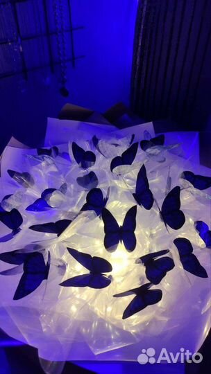 Букет из бабочек, светящийся