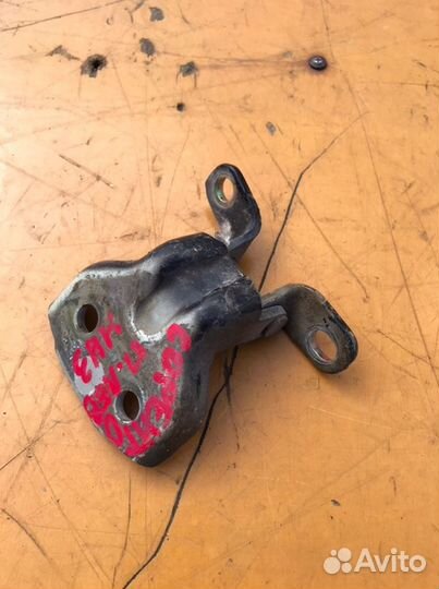 Петля двери передняя левая Kia Sorento