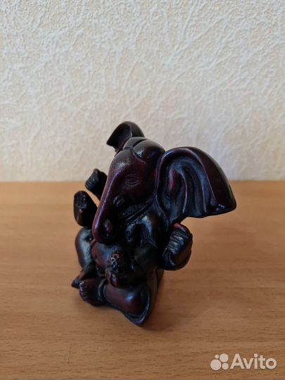 Статуэтка слоник