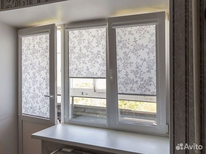 Жалюзи рулонные шторы день ночь