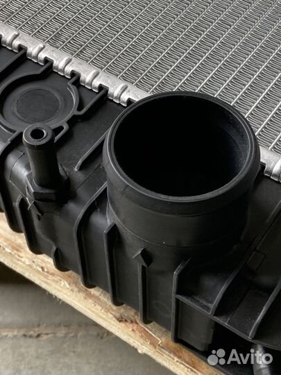 Радиатор системы охлаждения 974x668x42 без рамки \