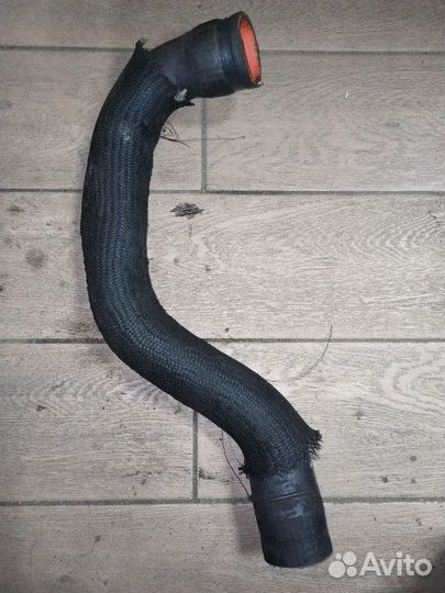 Патрубок интеркулера Jeep Cherokee KJ 2006