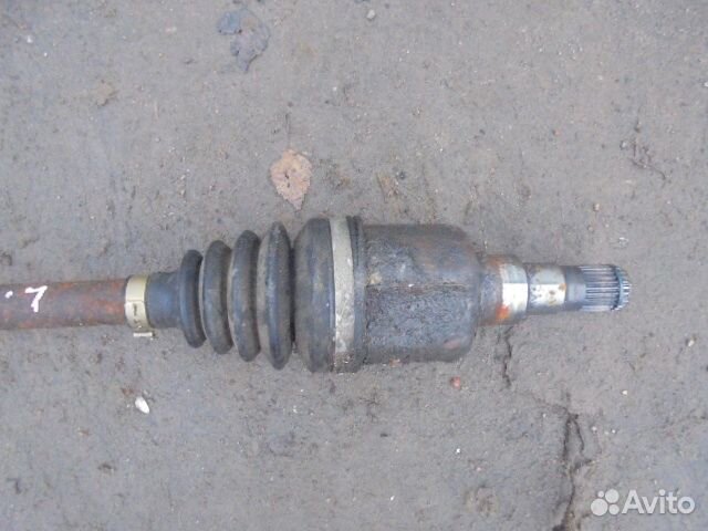 Полуось задняя левая Chrysler 300C 1