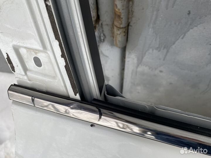 Дверь передняя правая Toyota Camry 70