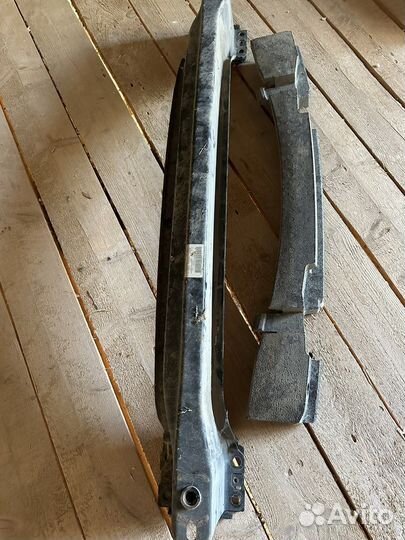 Усилитель заднего бампера touareg 2