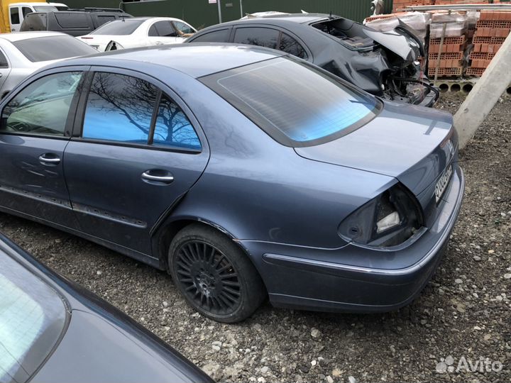 Мерседес е 211 крыло дверь