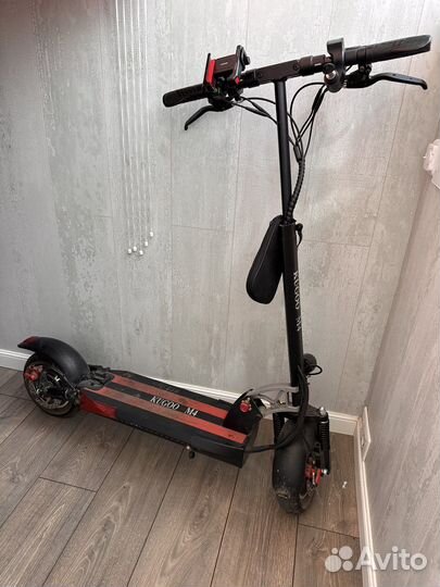 Самокат взрослый kugo m4