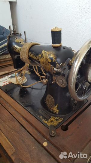 Швейная машина Singer