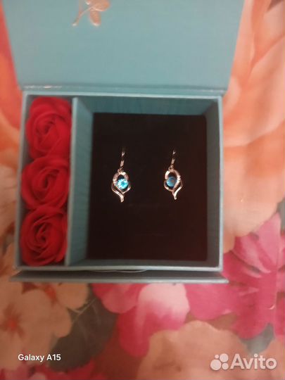 Серьги, часы