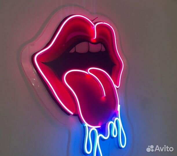 Неоновые вывески в подарок