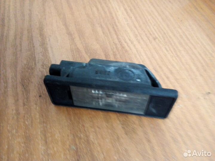 Фонарь подсветки номера Peugeot 308 хетчбэк 1.6