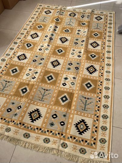 Ковер килим